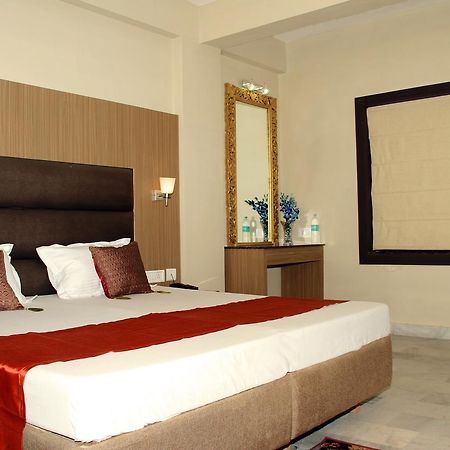 Hotel Gathbandhan Agra  Extérieur photo