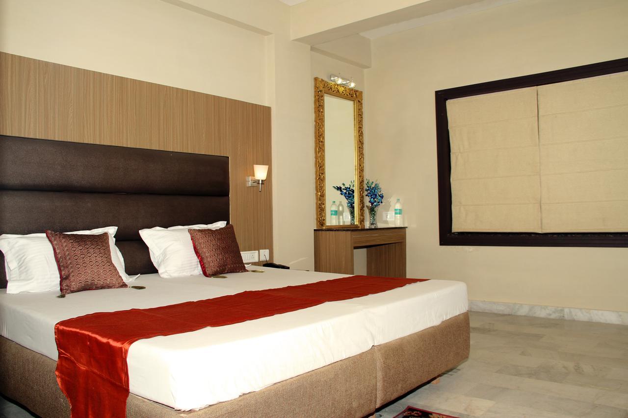 Hotel Gathbandhan Agra  Extérieur photo